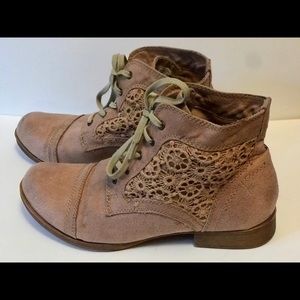 Roxy Ankle Boots